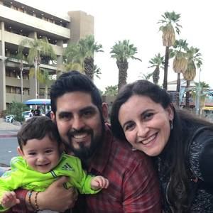 Meet your Posher, Roxanita